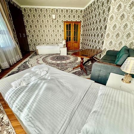Comfort Inn Samarkand Exteriör bild