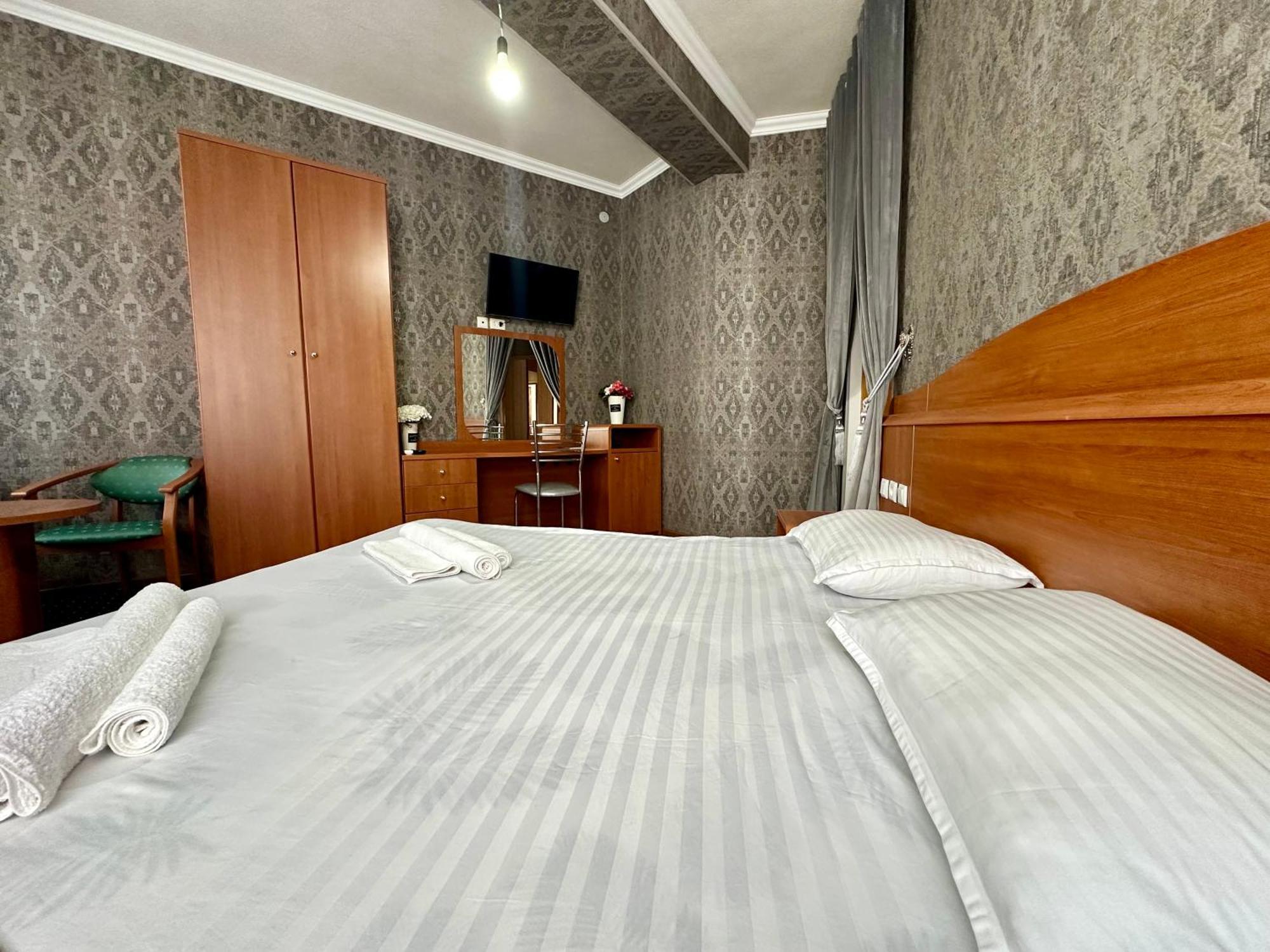 Comfort Inn Samarkand Exteriör bild