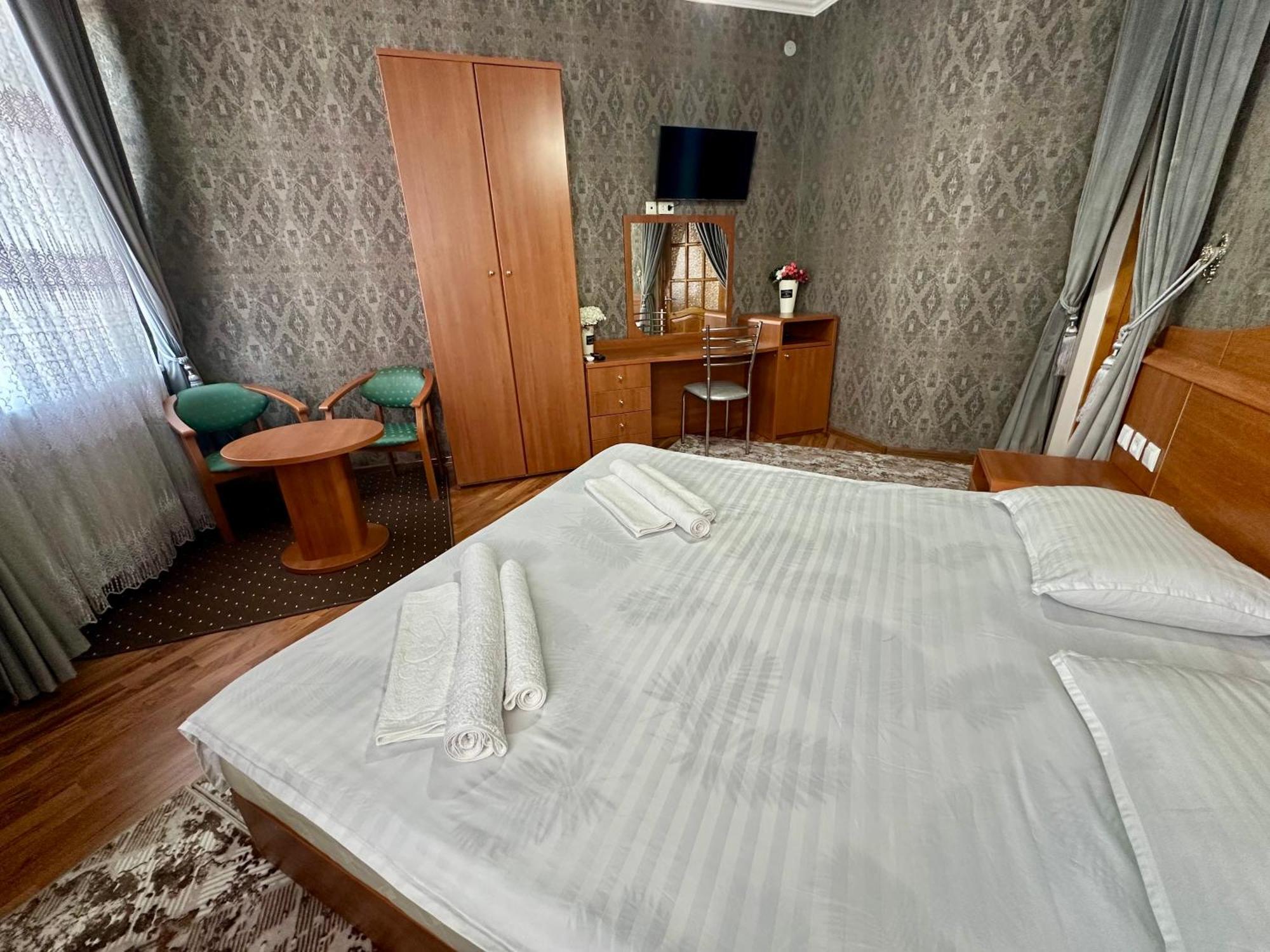 Comfort Inn Samarkand Exteriör bild